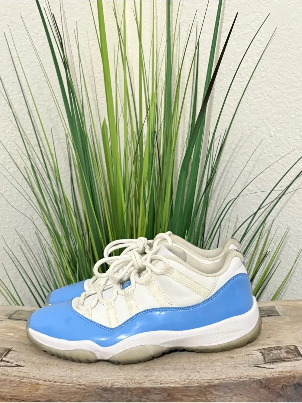 Jordan 11 Retro Low UNC 2017 Sneakers - Picture 1 of 8